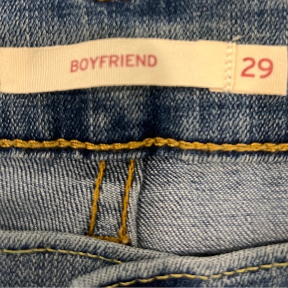Cute & Comfy! LEVI’S  (EUC, Size Waist 29) Boyfriend Jeans - Picture 8 of 10